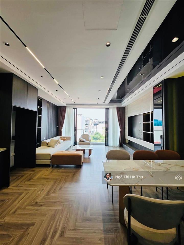 17,8 tỷ còn thương lượng mạnh. bán nhà ngọc thụy mới tinh 7 tầng thang máy full nội thất