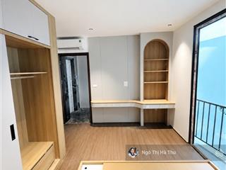 8.8 tỷ có nhà thang máy  mới tinh  full nội thất  ngọc thụy  long biên