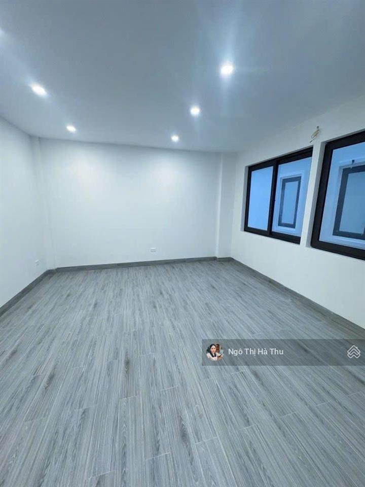 7.5 triệu/tháng cho thuê nhà cự khối nhà mới tinh  đường độc lập  30m2 x 4 tầng  ở ngay