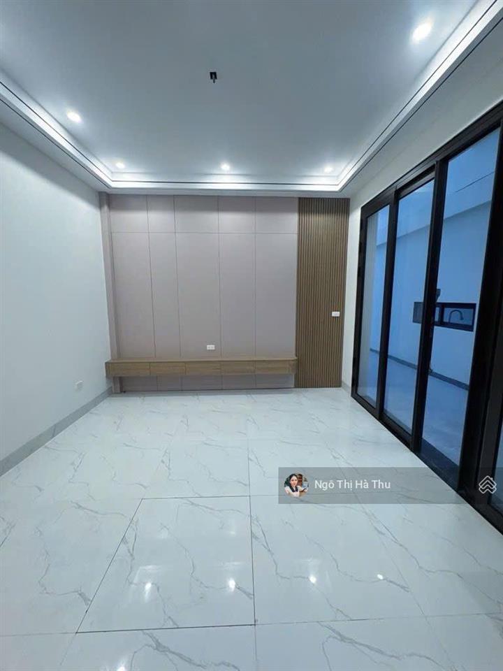 7.5 triệu/tháng cho thuê nhà cự khối nhà mới tinh  đường độc lập  30m2 x 4 tầng  ở ngay