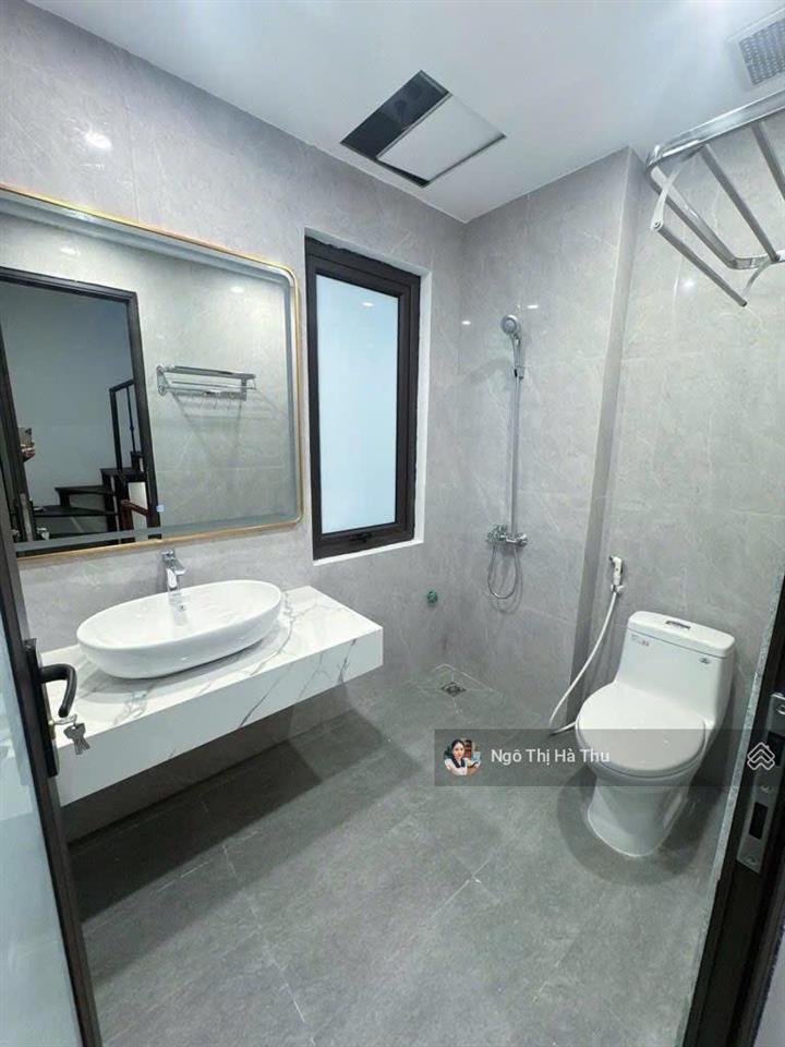7.5 triệu/tháng cho thuê nhà cự khối nhà mới tinh  đường độc lập  30m2 x 4 tầng  ở ngay