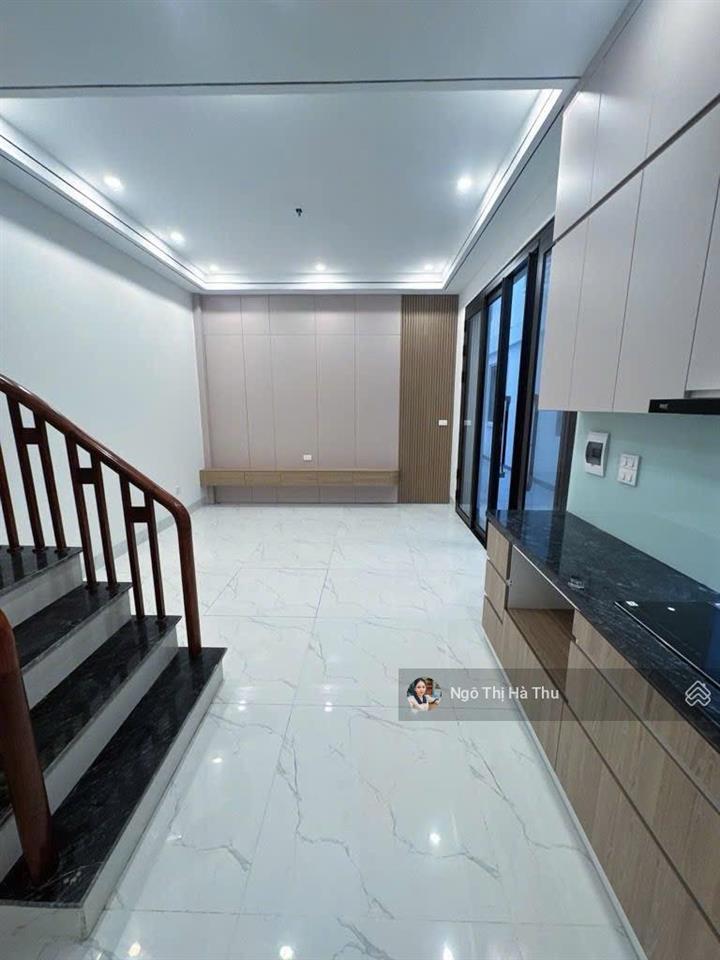 7.5 triệu/tháng cho thuê nhà cự khối nhà mới tinh  đường độc lập  30m2 x 4 tầng  ở ngay