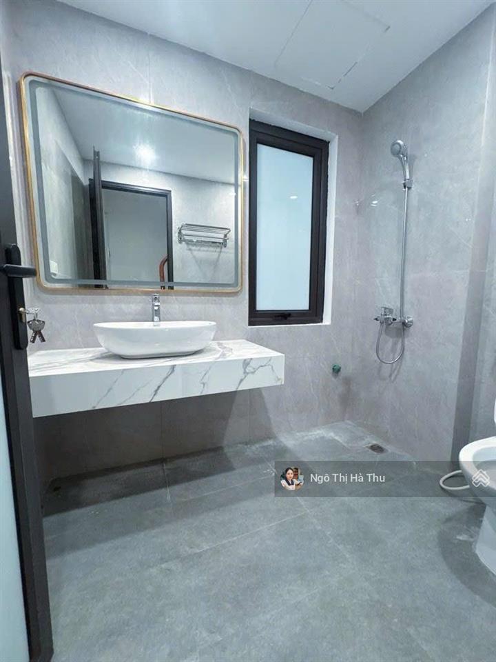 7.5 triệu/tháng cho thuê nhà cự khối nhà mới tinh  đường độc lập  30m2 x 4 tầng  ở ngay
