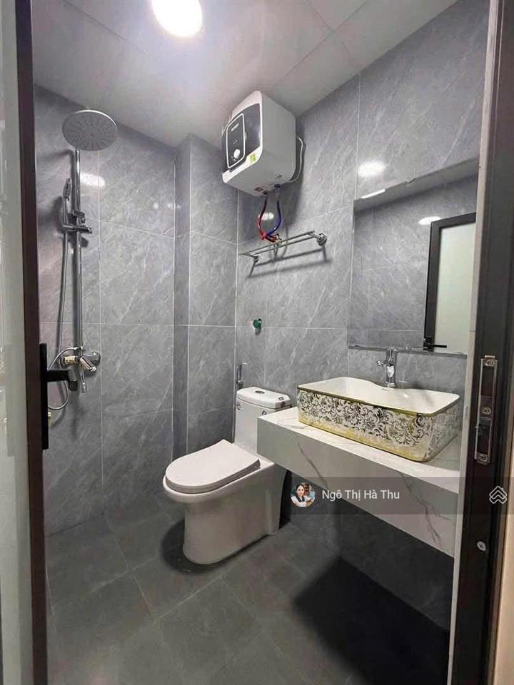 12 triệu/tháng cho thuê nhà đức giang, long biên  6 tầng thang máy full đồ  ở ngay