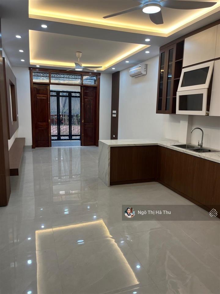 13.5 tỷ còn thương lượng có nhà mới tinh mặt phố thanh am  thang máy  kinh doanh  ngõ thông oto