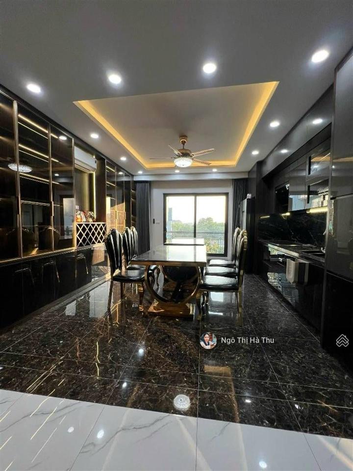 18 triệu/tháng cho thuê nhà bát khối, long biên  6 tầng thang máy 3 phòng ngủ full đồ