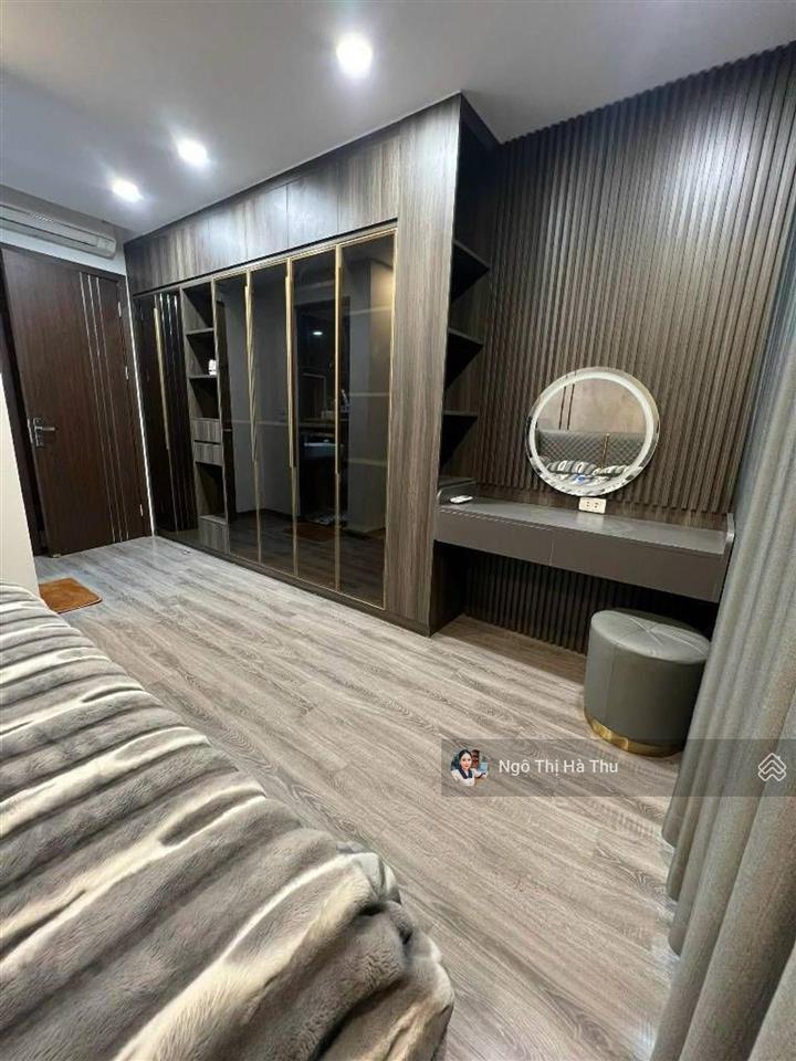 18 triệu/tháng cho thuê nhà bát khối, long biên  6 tầng thang máy 3 phòng ngủ full đồ