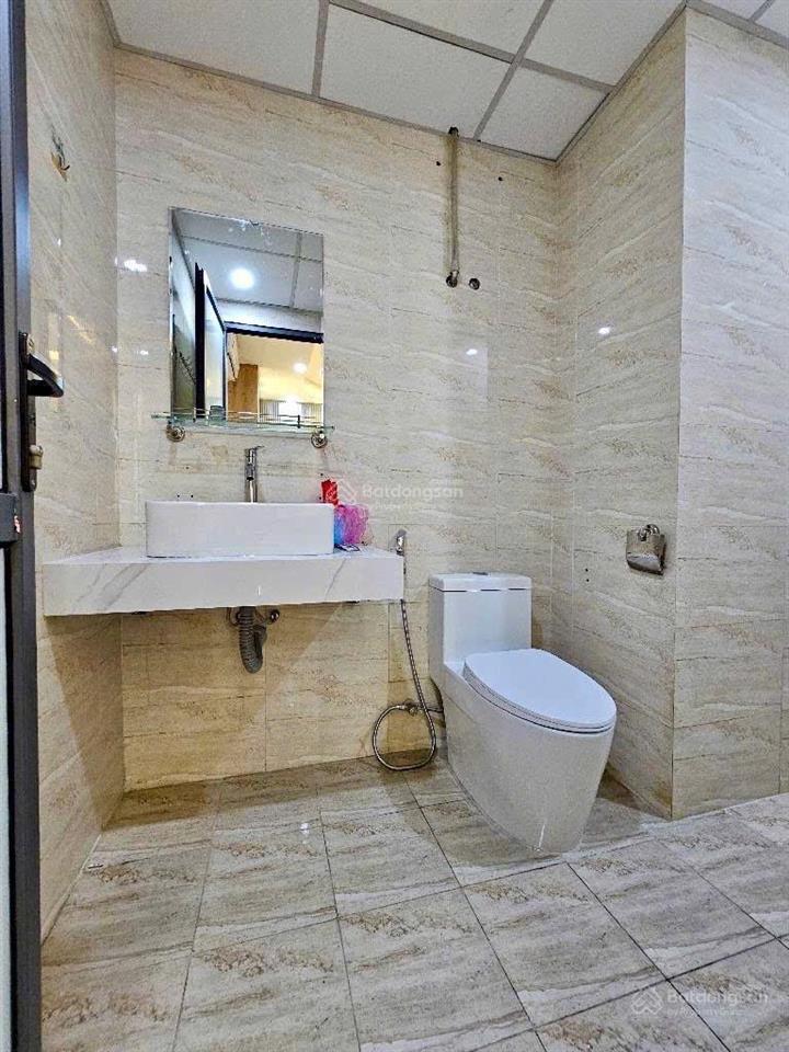 Chính chủ cần bán gấp căn hộ chung cư rice city  sông hồng  full nội thất  2 ngủ  2 vs  4 tỷ