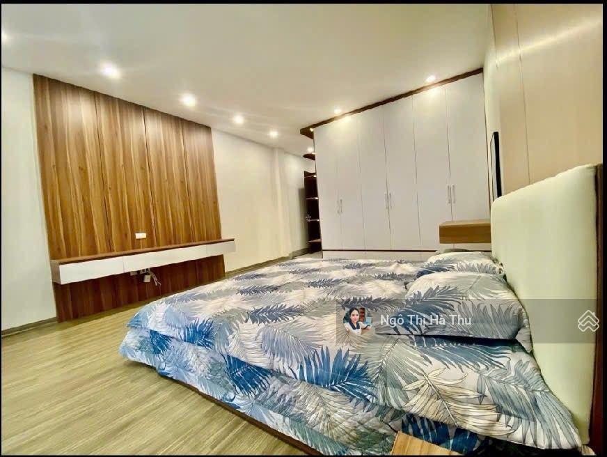 18 triệu/1 tháng  cho thuê nhà đàm quang trung  50m x 6 tầng thang máy  full nội thất  ở ngay