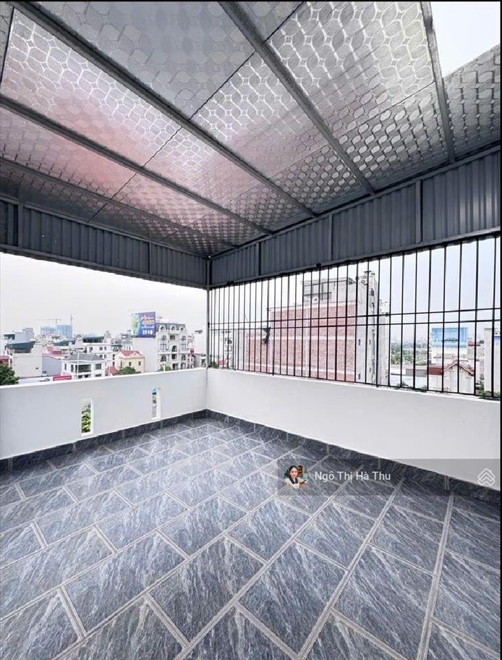18 triệu/1 tháng  cho thuê nhà đàm quang trung  50m x 6 tầng thang máy  full nội thất  ở ngay