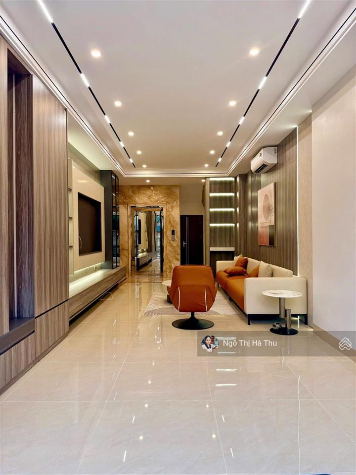 15.5 tỷ còn thương lượng mạnh  nhà 6 tầng thang máy  full nội thất  tđc xóm lò thanh am