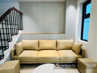 8,8 tỷ có nhà thang máy  6 tầng  mới tinh  full nội thất  ngọc thụy  ngay gần chợ  ở ngay