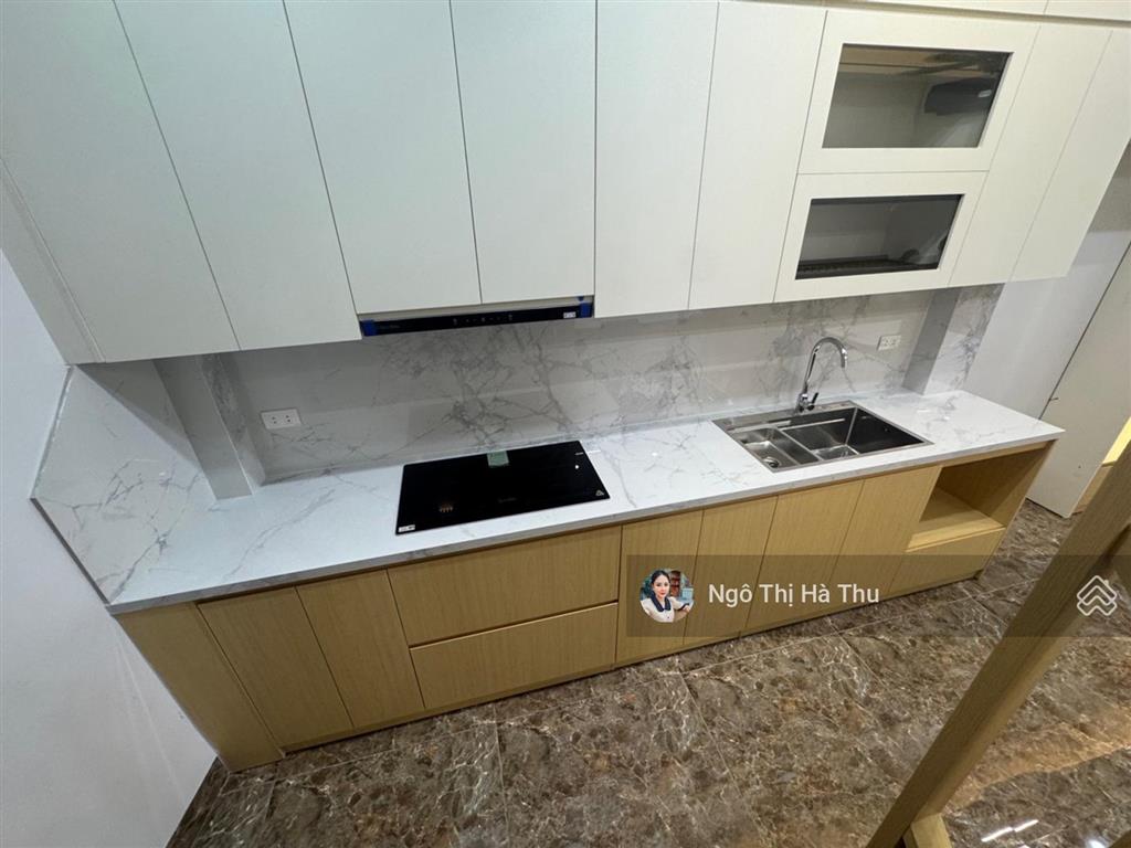 8,2 tỷ có nhà đẹp việt hưng  long biên  42m x 5 tầng mới tinh full nội thất  ở ngay