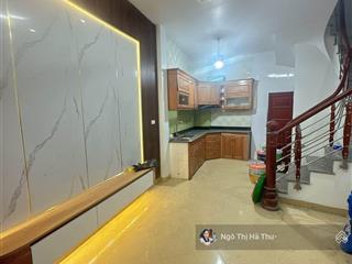 6,9 tỷ có ngay nhà ngọc thụy  full nội thất 3 ngủ về ở ngay