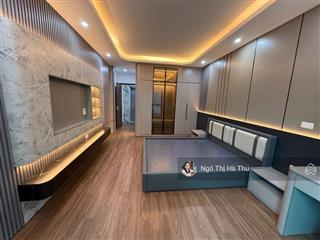 Hạ sốc 1 tỷ nhà đẹp hoa lâm, giá chỉ còn 9,5 tỷ! 45m x 6 tầng thang máy  full nội thất  ở ngay