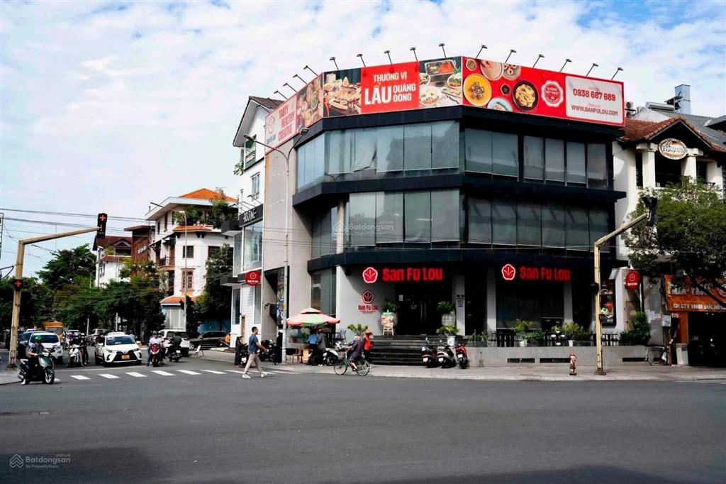 Giảm chào 80 tỷ  hợp đồng thuê 4,7 tỷ. góc 2 mặt tiền phan xích long  hoa phượng
