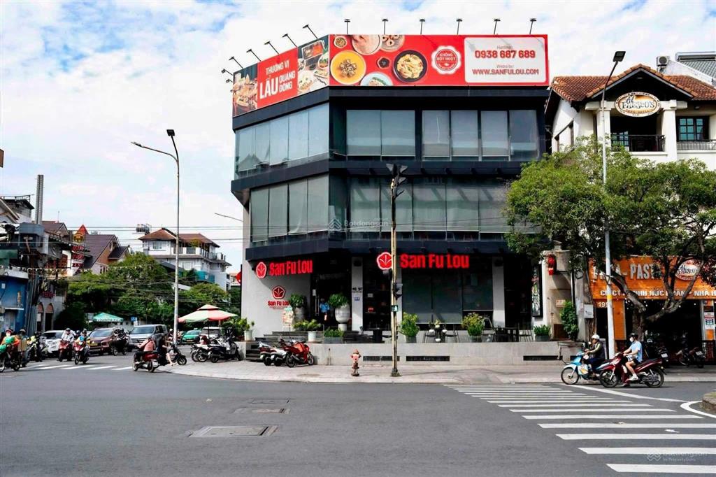 Giảm chào 80 tỷ  hợp đồng thuê 4,7 tỷ. góc 2 mặt tiền phan xích long  hoa phượng