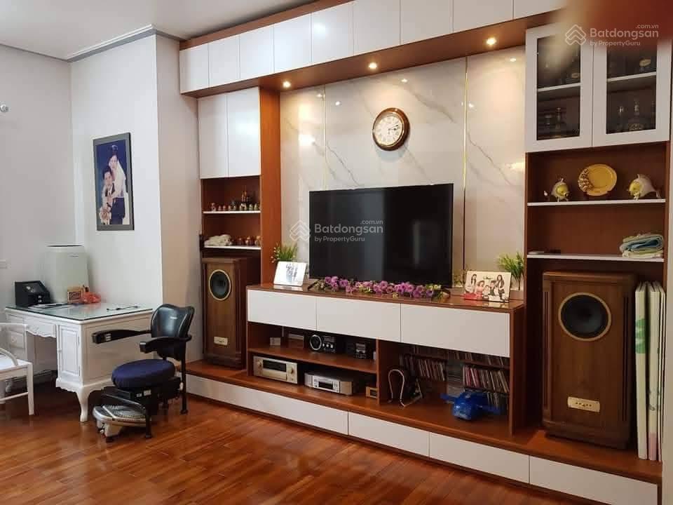 Bán gấp biệt thự vườn đàolô góc đối diện tòa chung cư 1 hầm 4 tầng nổinội thất cao cấpgiá 146 tỷ