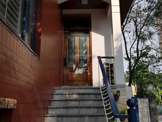 Bán gấp biệt thự vườn đàolô góc đối diện tòa chung cư 1 hầm 4 tầng nổinội thất cao cấpgiá 146 tỷ