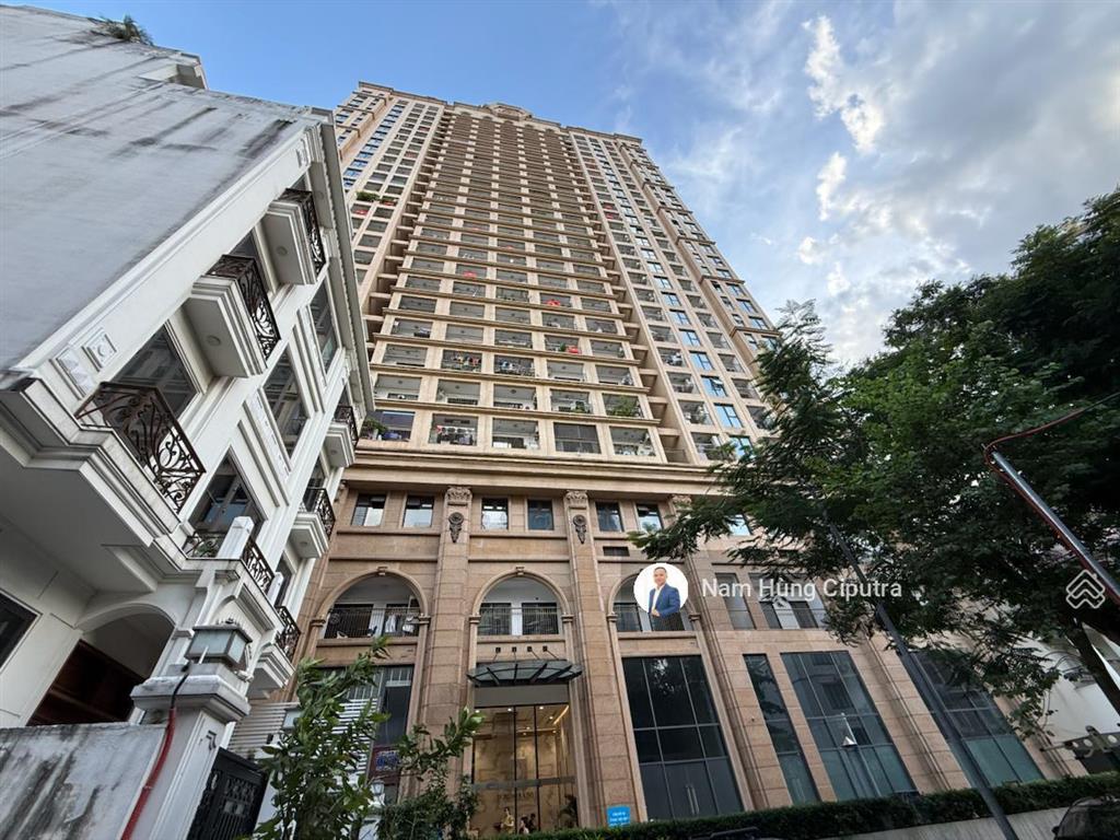 Biệt thự vườn đào tây hồ  không phải ai cũng tiếp cận được nguồn hàng tại đây