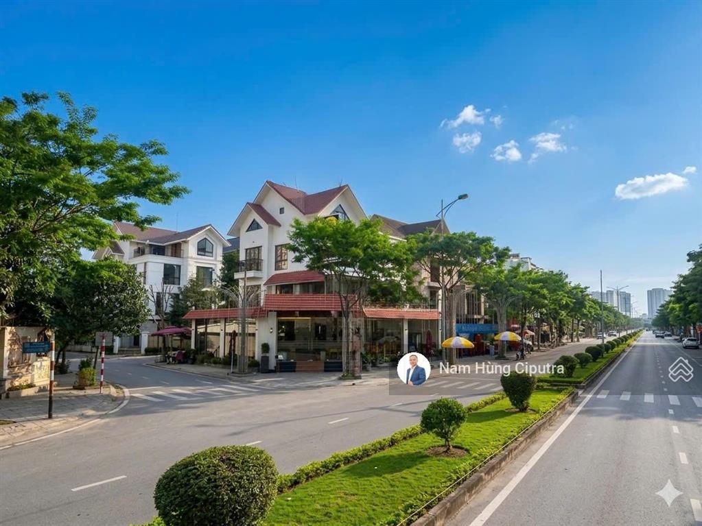 Bán biệt thự liền kề thành phố giao lưu. lô góc đường 40m vỉa hè 8m giá 48 tỷ