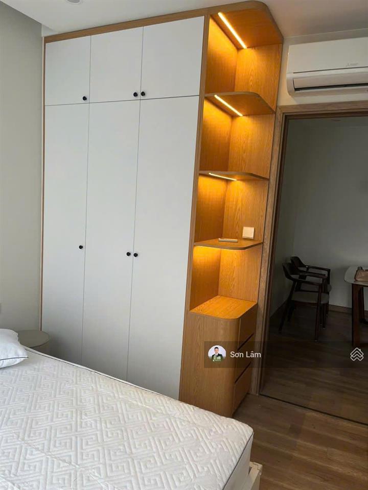 Chính chủ cho thuê 2pn  view hồ thiên nga  full đồ  vào được luôn