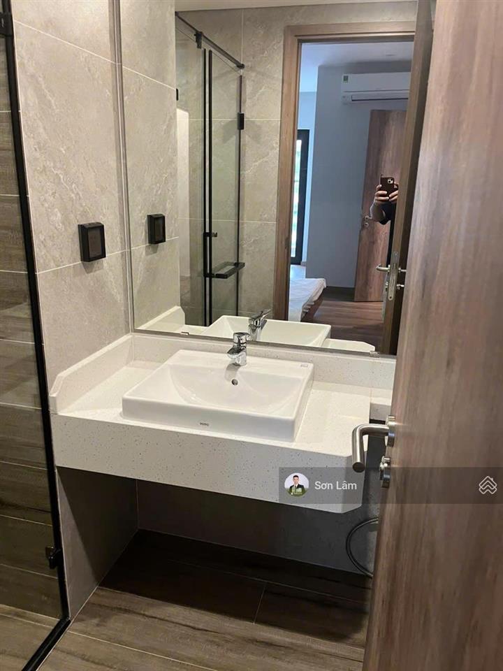 Chính chủ cho thuê 2pn  view hồ thiên nga  full đồ  vào được luôn