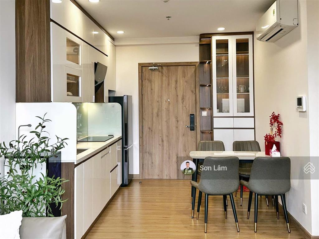 Bán 2 ngủ 1 wc  tầng trung  sky oasis