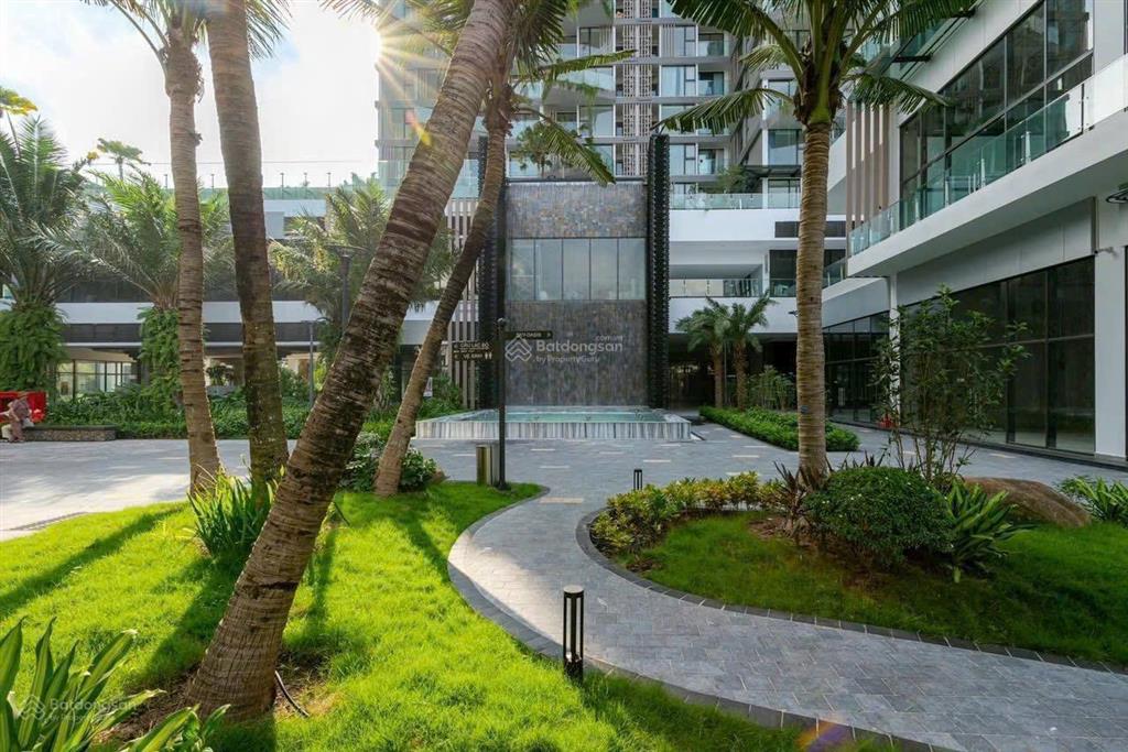 Cho thuê 3pn  sol forest ecopark 100m2, căn góc  sân vườn 10m  view đảo  bếp rèm