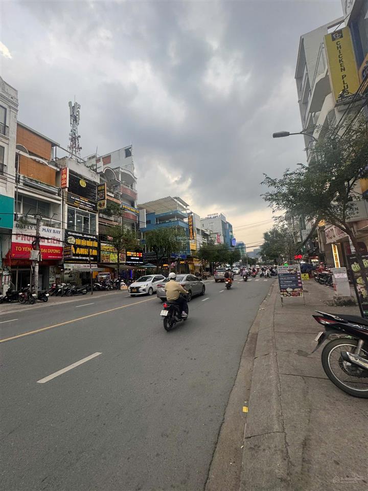 Bán nhà giá tốt nhất mặt tiền d2  nguyễn gia trí bình thạnh  4 x 20m hầm 5 tầng  giá 33.5 tỷ