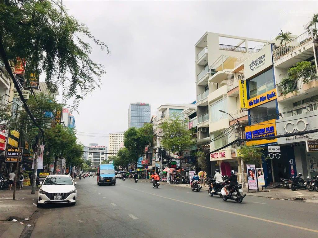 Bán nhà giá tốt nhất mặt tiền d2  nguyễn gia trí bình thạnh  4 x 20m hầm 5 tầng  giá 33.5 tỷ