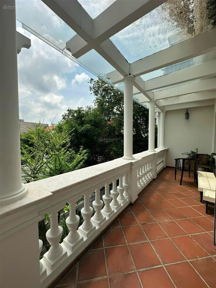 Chính chủ bán biệt thự vip fideco thảo điền quận 2  651m2 công nhận.3 tầng. giá 100 tỷ