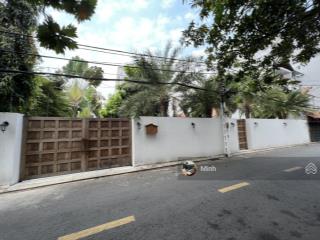 Bán biệt thự phố sân vườn, tân định quận 1  2 mặt tiền 11x22m. 65 tỷ, nhà cũ tiện xây mới