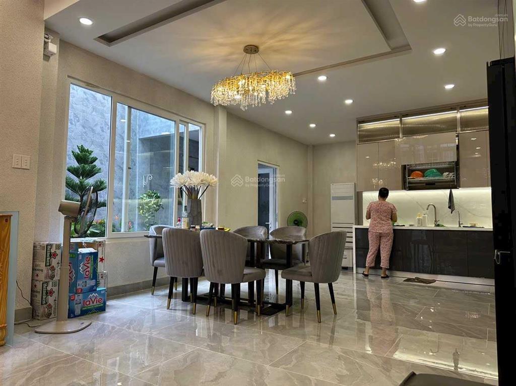 Bán villa hồ bơi sân vườn đẹp nhất tân định quận 1  13x20m hầm 5 lầu. giá 86 tỷ