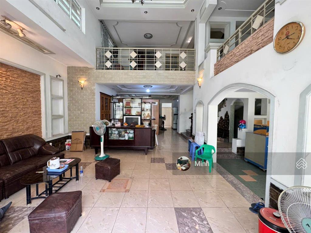 Cho thuê nhà hoa lan phú nhuận  8x16m 4 lầu sân thượng  100 triệu/tháng kd tự do