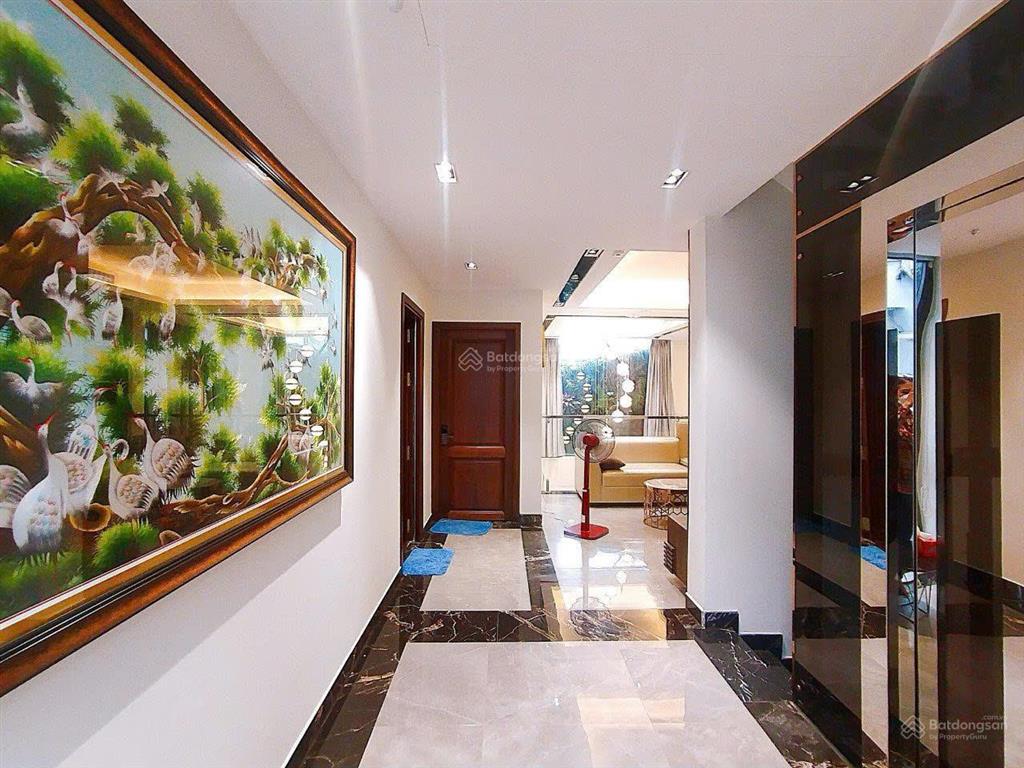 Biệt thự sân vườn tú xương quận 3  10x16m trệt 3 lầu sân thượng, thang máy, giá 65 tỷ