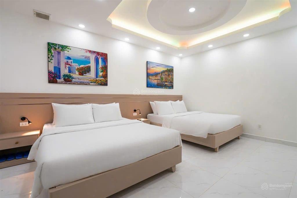 15 tỷ, bán nhà đối diện chợ tân định, đường hai bà trưng quận 1  6x15m trệt 4 lầu. hđt 70 triệu