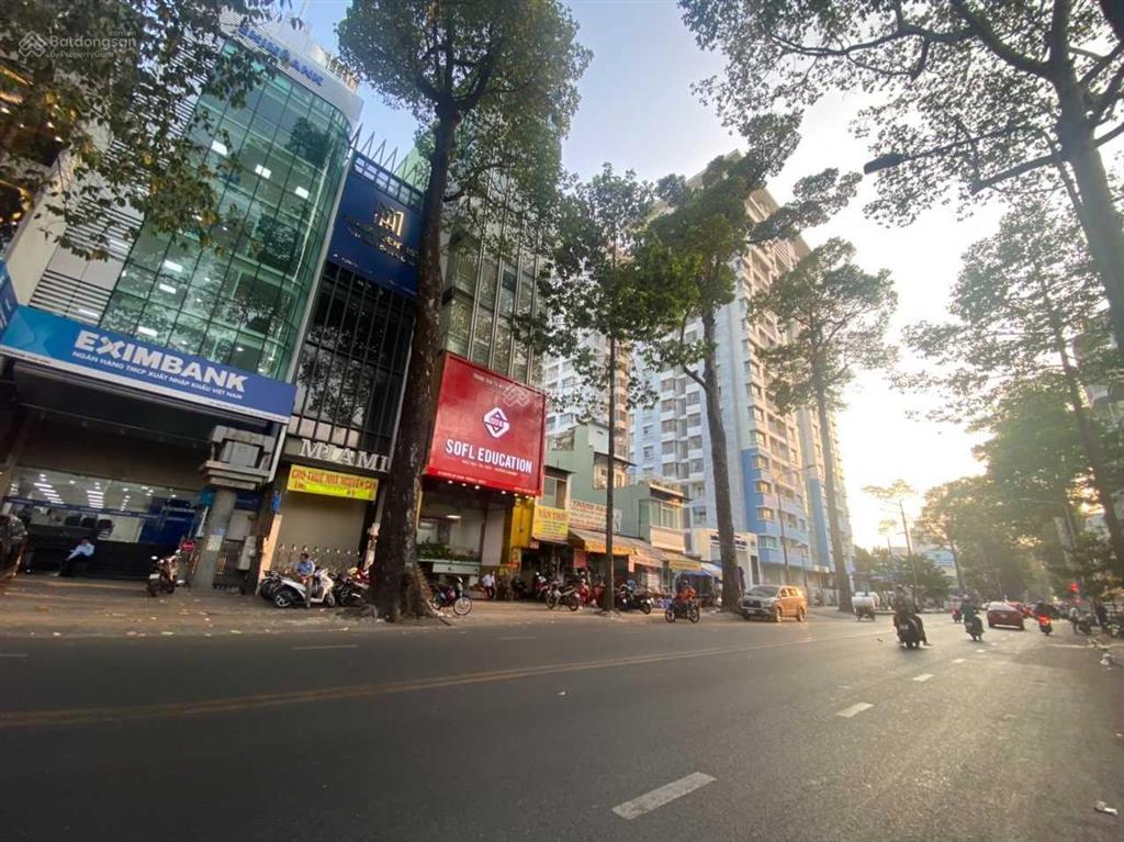 Chính chủ bán nhà 139 nguyễn chí thanh quận 5  7x30m 5 tầng. hđ thuê 150 triệu  giá 66.8 tỷ