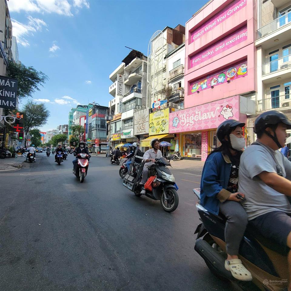 Giảm giá 30% gấp bán nhà đường sư vạn hạnh q10  4x18m nhà 6 tầng. giá 33,5 tỷ (hđt 85 triệu)