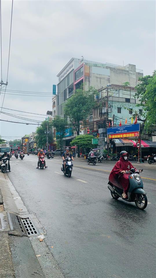 Hạ giá bán nhanh! nhà đường nguyễn gia trí (d2) bình thạnh  4,5x20m trệt 4 lầu, giá 30 tỷ