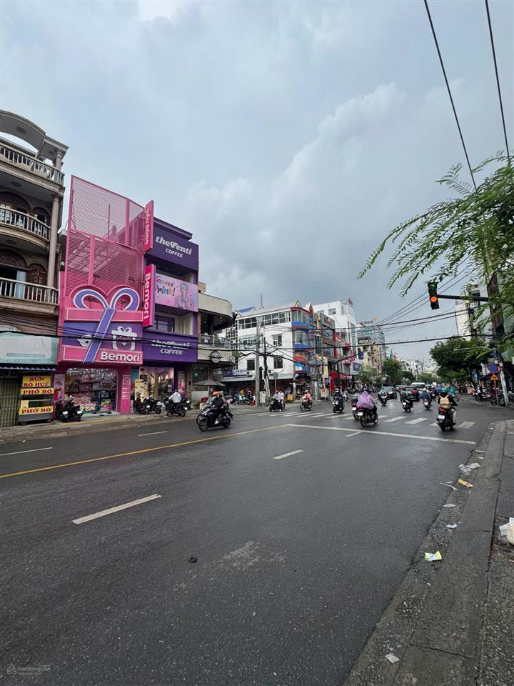 Hạ giá bán nhanh! nhà đường nguyễn gia trí (d2) bình thạnh  4,5x20m trệt 4 lầu, giá 30 tỷ