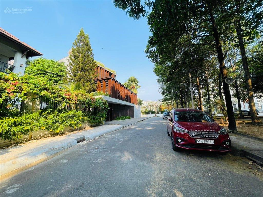 Bán villa ven sông compound nguyễn văn hưởng, thảo điền  15x24m 4 tầng, giá 118 tỷ