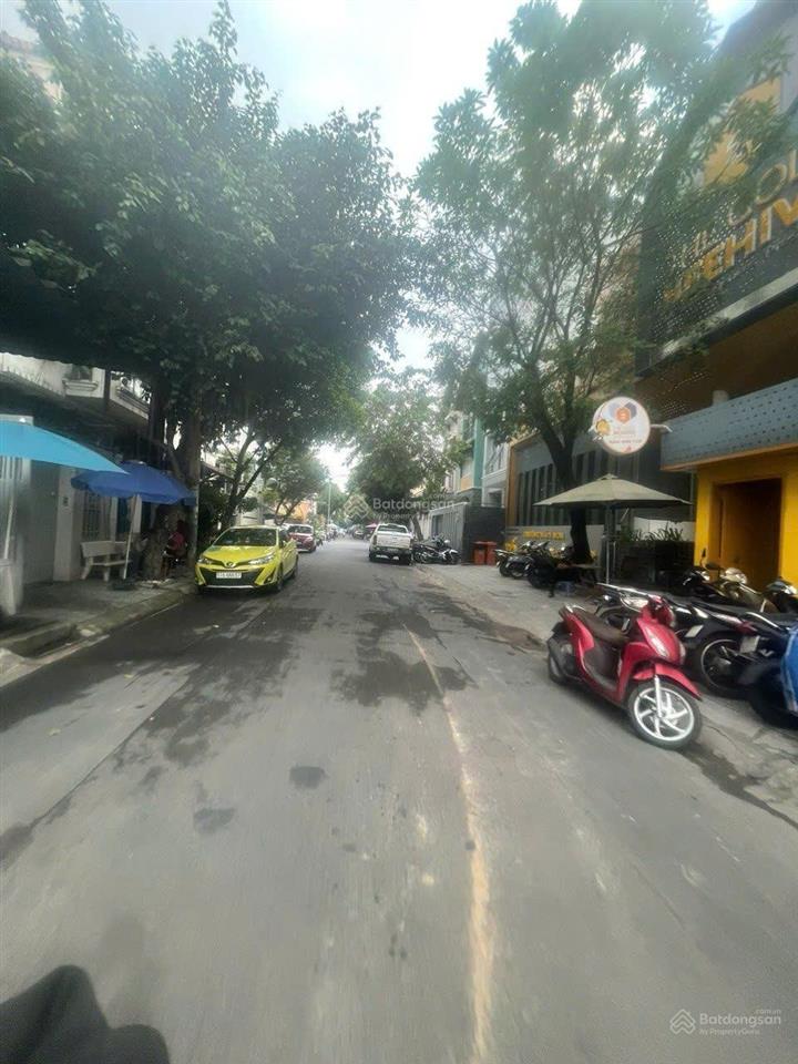 Cho thuê nhà hoa lan phú nhuận  16 x 18m 4 tầng  giá 170 triệu/tháng kdtd