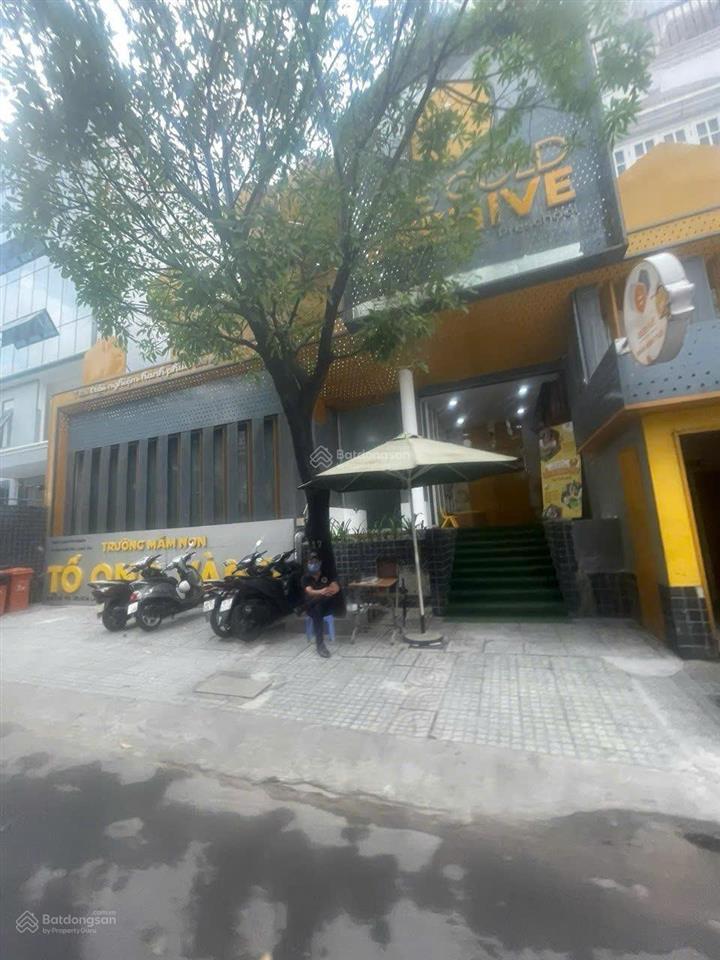 Cho thuê nhà hoa lan phú nhuận  16 x 18m 4 tầng  giá 170 triệu/tháng kdtd