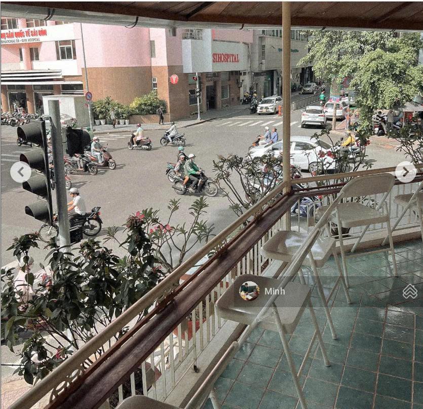Bán góc 2mt ngã tư đường tôn thất tùng  bùi thị xuân, bến thành, quận 1  hơn 300m2