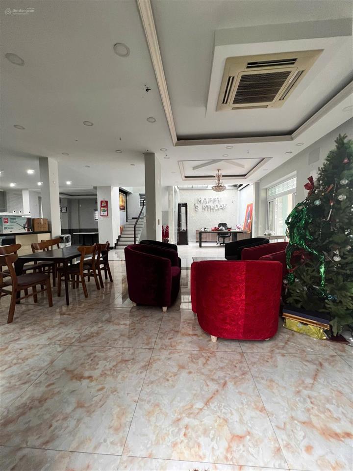 Biệt thự công viên hà đô  đường trương văn bang, quận 2  15x18m hầm trệt 2 lầu. 56 tỷ