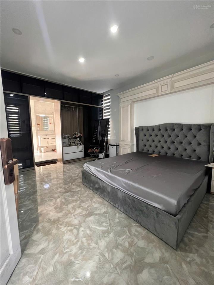 Biệt thự công viên hà đô  đường trương văn bang, quận 2  15x18m hầm trệt 2 lầu. 56 tỷ