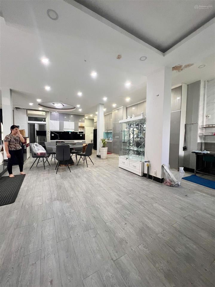 Biệt thự công viên hà đô  đường trương văn bang, quận 2  15x18m hầm trệt 2 lầu. 56 tỷ