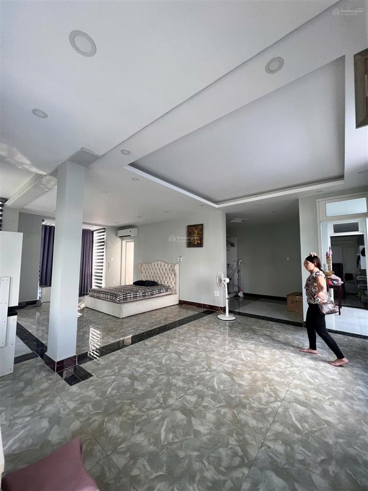 Biệt thự công viên hà đô  đường trương văn bang, quận 2  15x18m hầm trệt 2 lầu. 56 tỷ