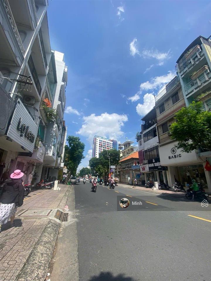 Ngang 8,7 x 30m mặt tiền lê văn sỹ, phú nhuận. giá 68 tỷ (phù hợp mua xây tòa nhà)